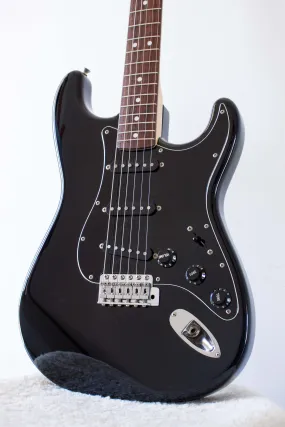Fender Japan '72 Reissue Stratocaster ST72-58US Black 2002-4